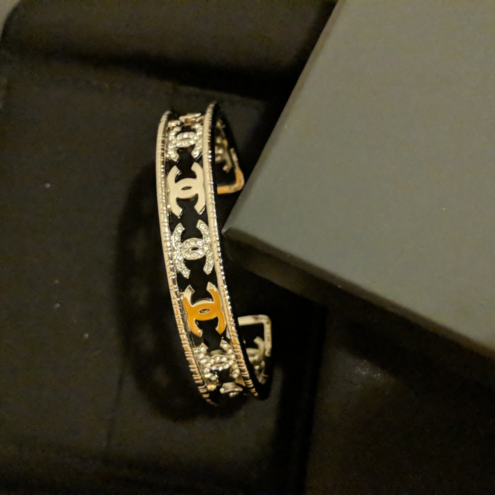 Chanel cuff - Picture 6 of 13